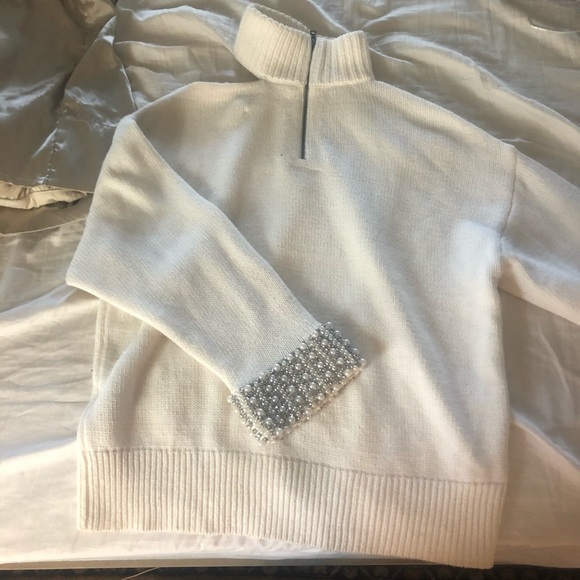 Alice and Olivia Sweater - Picture 1 of 5